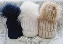 Load image into Gallery viewer, CASCADE - Faux fur single pompom ribbed hat