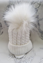 Load image into Gallery viewer, PRINCE - Faux fur single pompom cable hat
