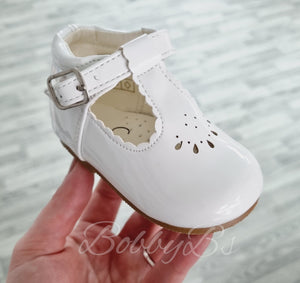Tia - White Hardsole Patent teardrop shoe