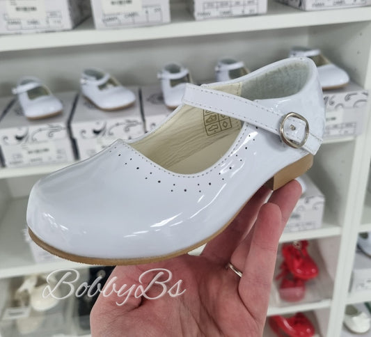 TRUDY - Hardsole White buckle shoe