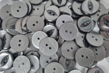 Load image into Gallery viewer, FEB01 - Fish eye button (Size 26)