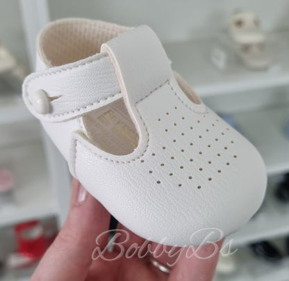 625- White Pinhole softsole shoe