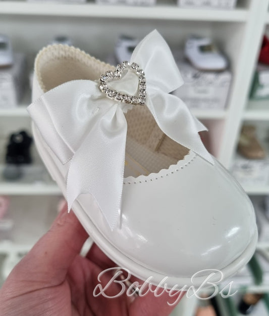 037 - White Diamante Hardsole Bow shoes