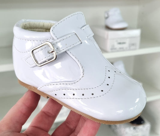 MARK - White patent buckle boot