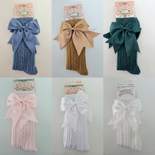 Load image into Gallery viewer, S350 - Knee high Bow sock