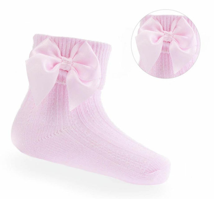 S123 ~ Ribbed bow ankle sock