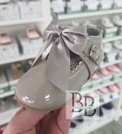 KYLIE - GREY Hardsole Patent bow shoe