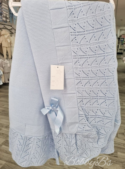 3752 - Traditional baby shawl