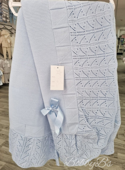 3752 - Traditional baby shawl