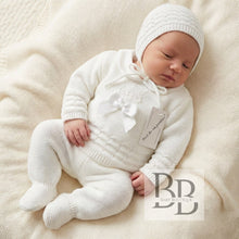 Load image into Gallery viewer, 24/2209 - White First Size 3PC Knitted set