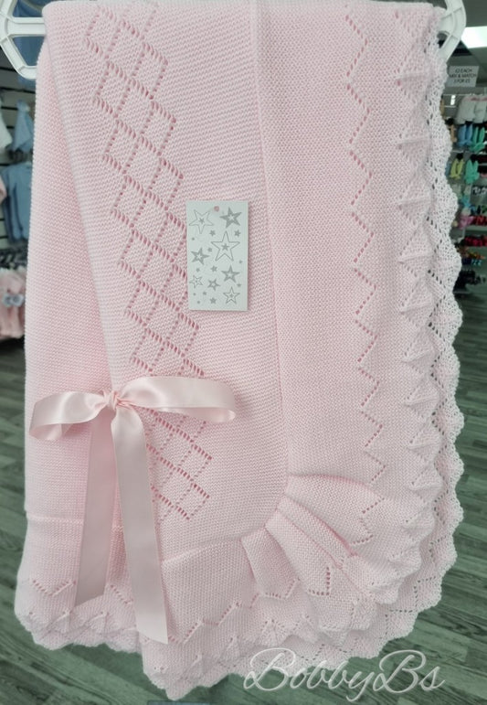 2660 - Traditional baby shawl