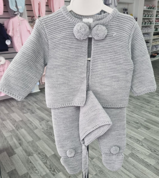 C941 - Grey knitted 3PC