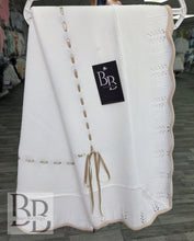 Load image into Gallery viewer, 2220 - Two tone Traditional shawl