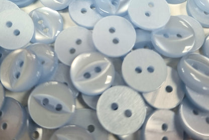 ISB81 - Fisheye cream button (Size 18)
