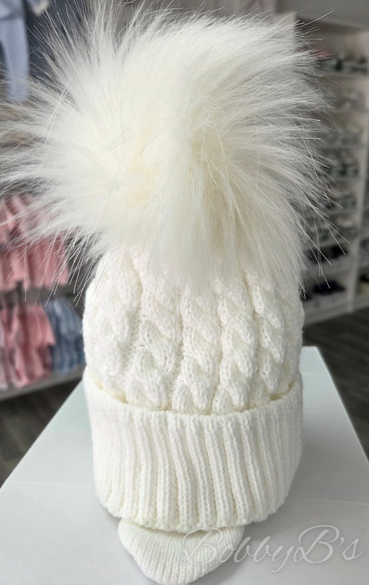 PRINCE - White Faux Fur Cable Pompom hat