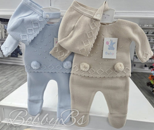 C1004- Pompom luxury knitted set