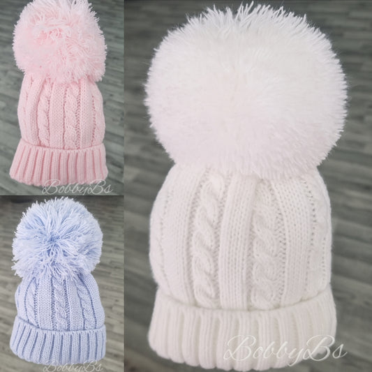 0620 - Knitted Cable Pompom hat