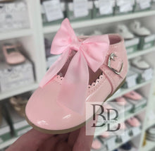 Load image into Gallery viewer, KYLIE - Pink Hardsole Patent bow shoe
