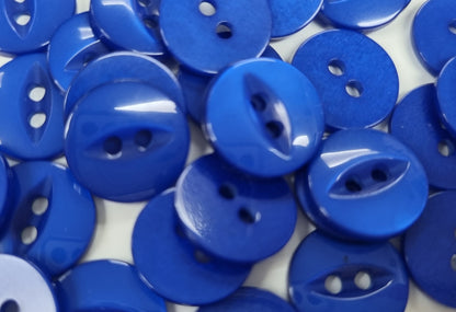 FEB01 - Fish eye button (Size 22)