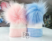 Load image into Gallery viewer, 4438 - Single Pompom winter hat