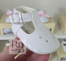 Load image into Gallery viewer, EZRA - Softsole Patent baby shoe