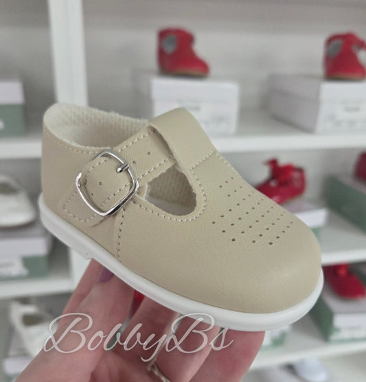 501 - Pinhole Beige hardsole shoe