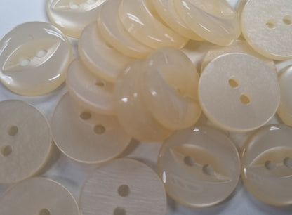 FEB01 - Fish eye button (Size 22)