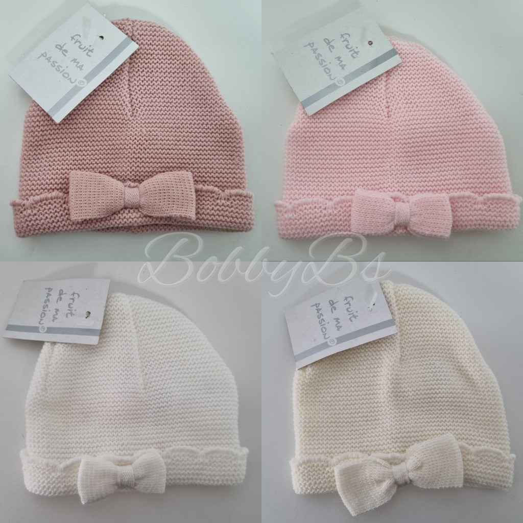 G0008 - Newborn knitted pull on hat
