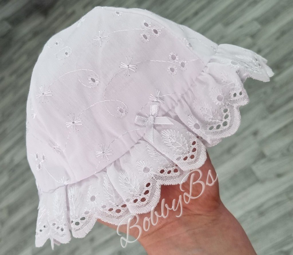 0644 - White lace summer hat