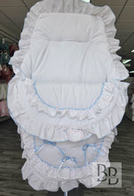 Load image into Gallery viewer, UCWF6- Universal White &amp; Blue cosytoes