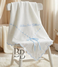 Load image into Gallery viewer, 2220 - Two tone Traditional shawl